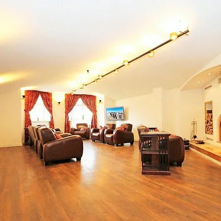 Jagdschloß Zu 2 * Hohen Niendorf