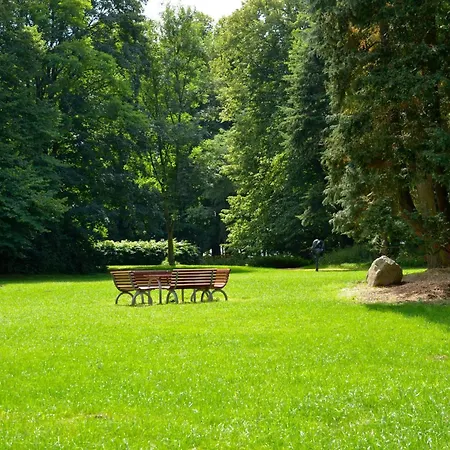 Jagdschloß Zu 2 Apartment *